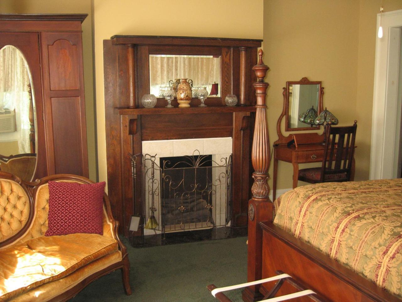Strickland Arms Bed And Breakfast Austin Exterior photo