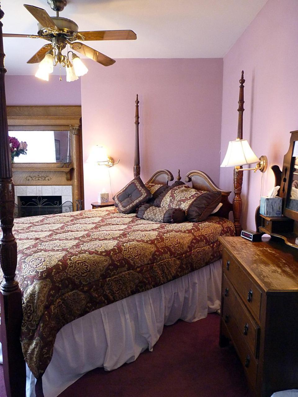 Strickland Arms Bed And Breakfast Austin Exterior photo