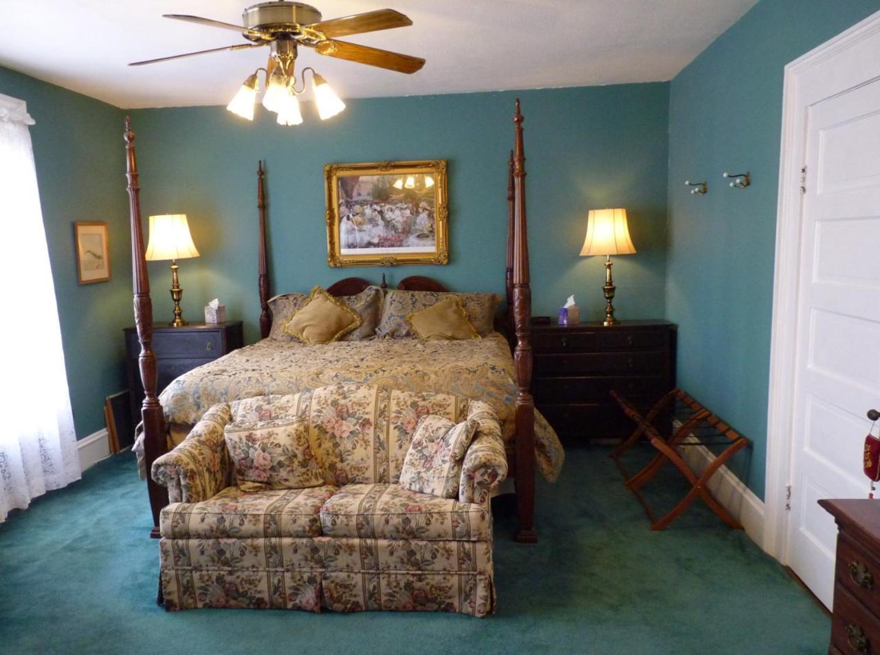 Strickland Arms Bed And Breakfast Austin Exterior photo